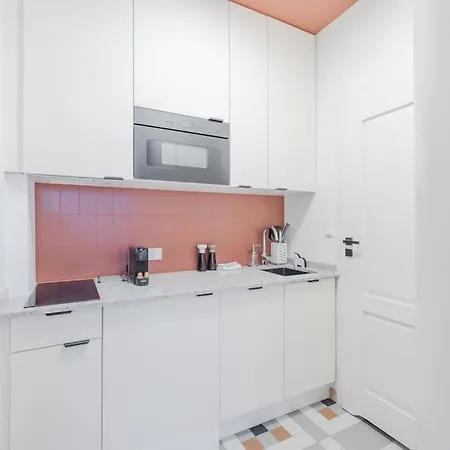 Modern In Centre 公寓 *